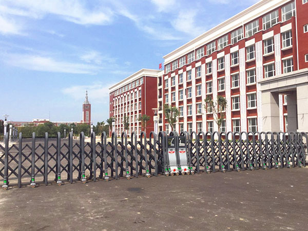 河北交通大學海濱學院-雄盾760